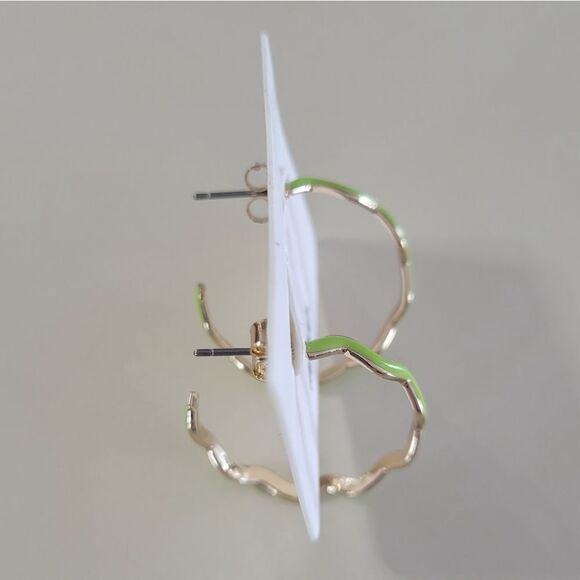 aerie Gold and Green Wavy Hoop Earrings - Picture 4 of 8